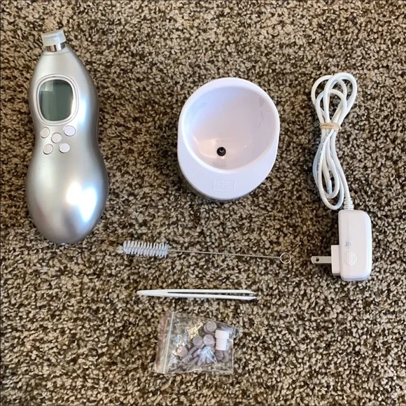 Rodan & Fields Pore Extractor Macro Exfoliator